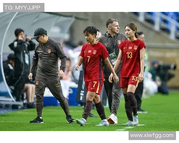 广州足球女球星崭露头角 助力中国女足再攀高峰的奋斗历程 广州足球女球星崭露头角 助力中国女足再攀高峰的奋斗历程