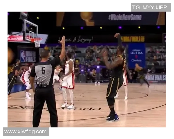 挑战极限模仿 足球巨星经典语音 重现球场传奇时刻