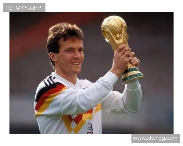 足球巨星历史地位排名解析 揭示世界足坛顶级球员的巅峰之战